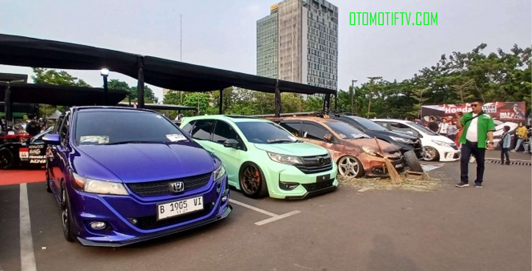 Komunitas Mobil
